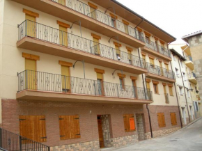 Отель Apartamentos Turísticos Rosario  Камарена-Де-Ла-Сьерра